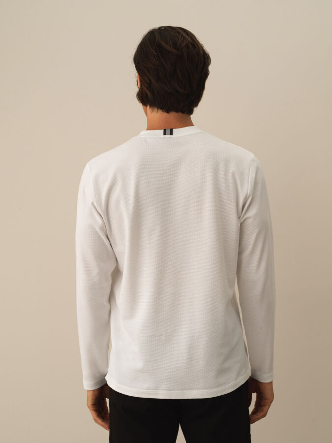 100% Cotton Regular Fit Printed T-Shirt - Xint