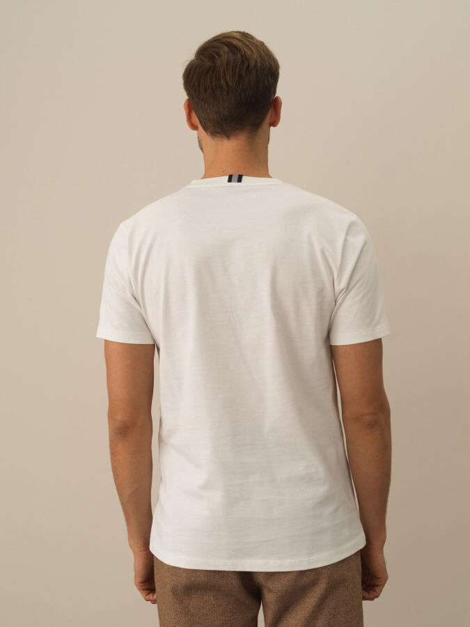 100% Cotton Regular Fit Printed T-Shirt - Xint