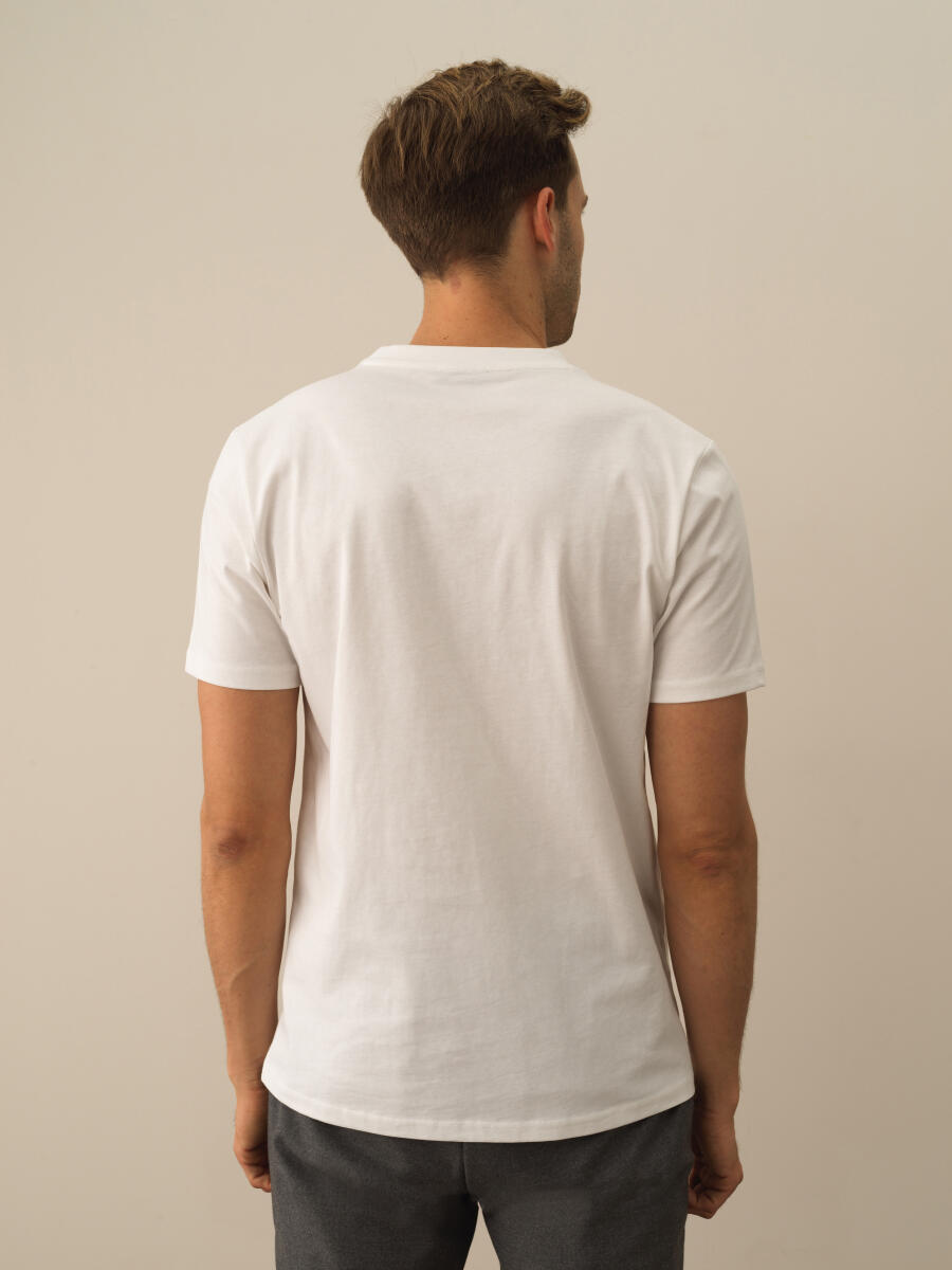 100% Cotton Regular Fit Printed T-Shirt - 4