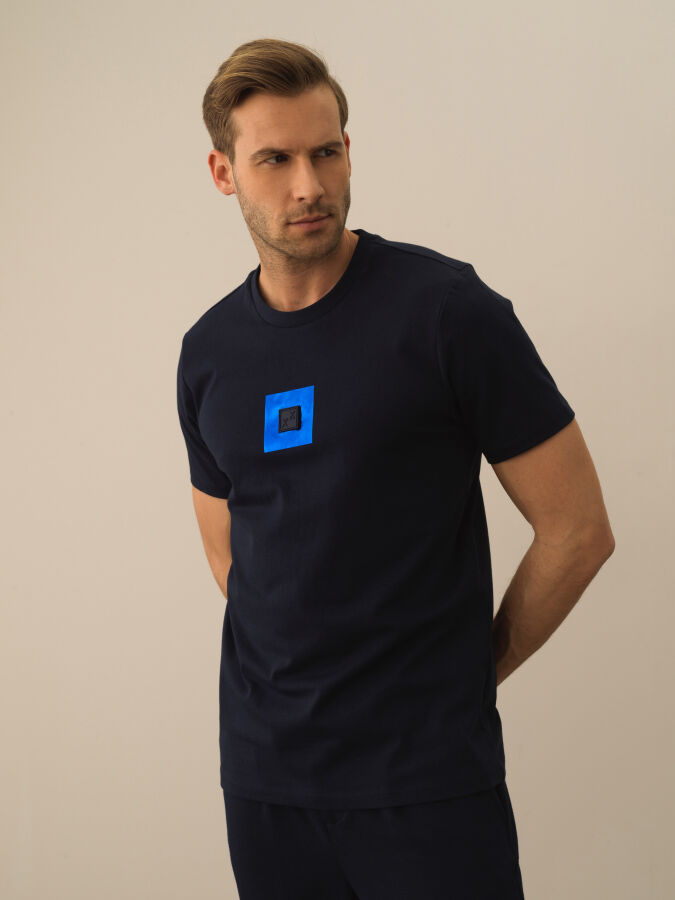 100% Cotton Regular Fit Printed T-Shirt - Xint