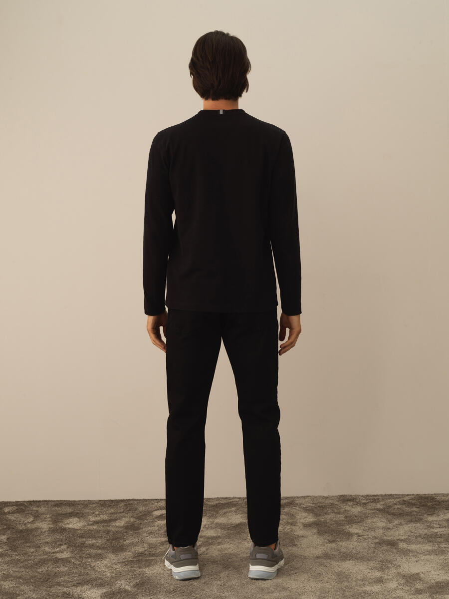 100% Cotton Regular Fit Printed T-Shirt - 4