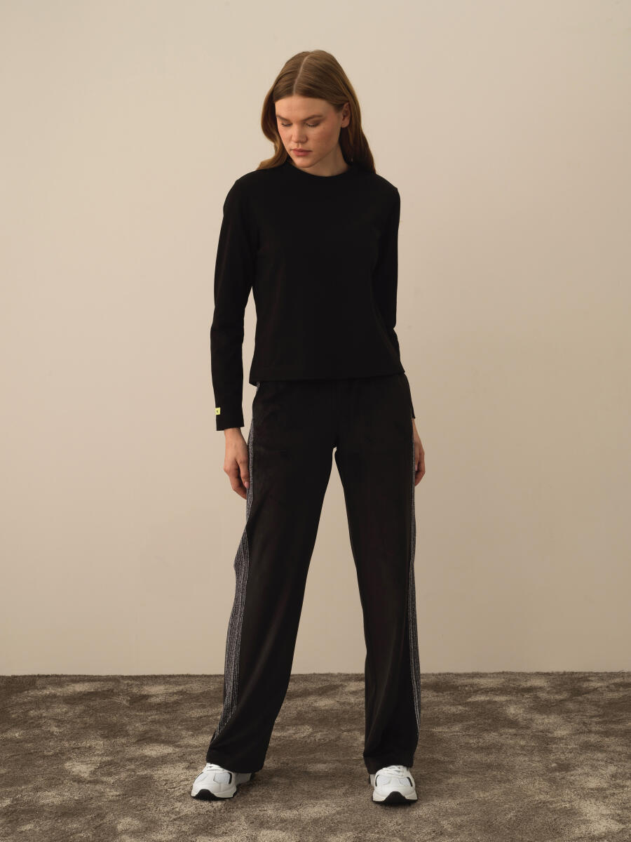 100% Cotton Regular Fit T-Shirt - 2