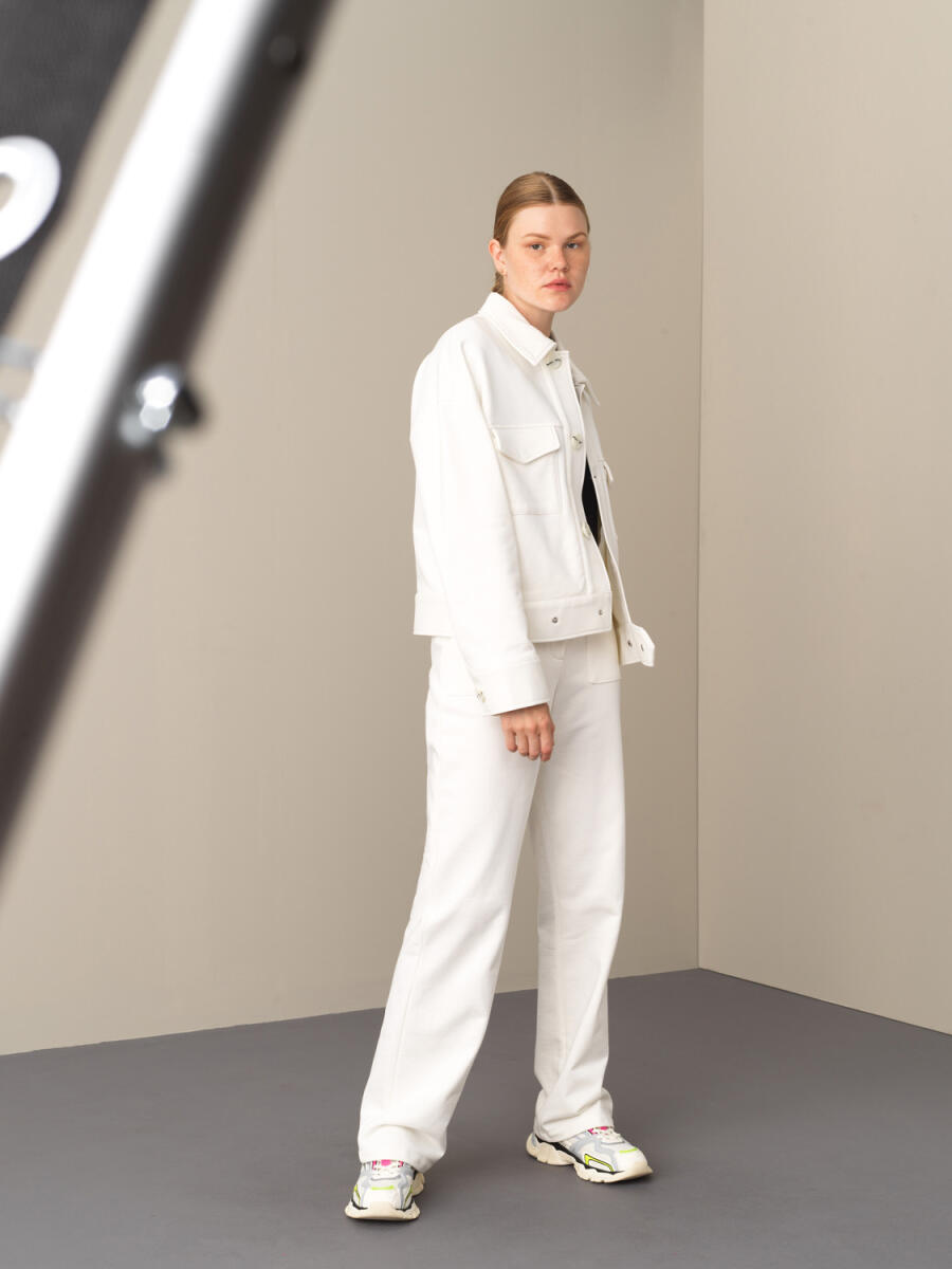 Beyaz Pamuk Dokulu Oversize Ceket - 2