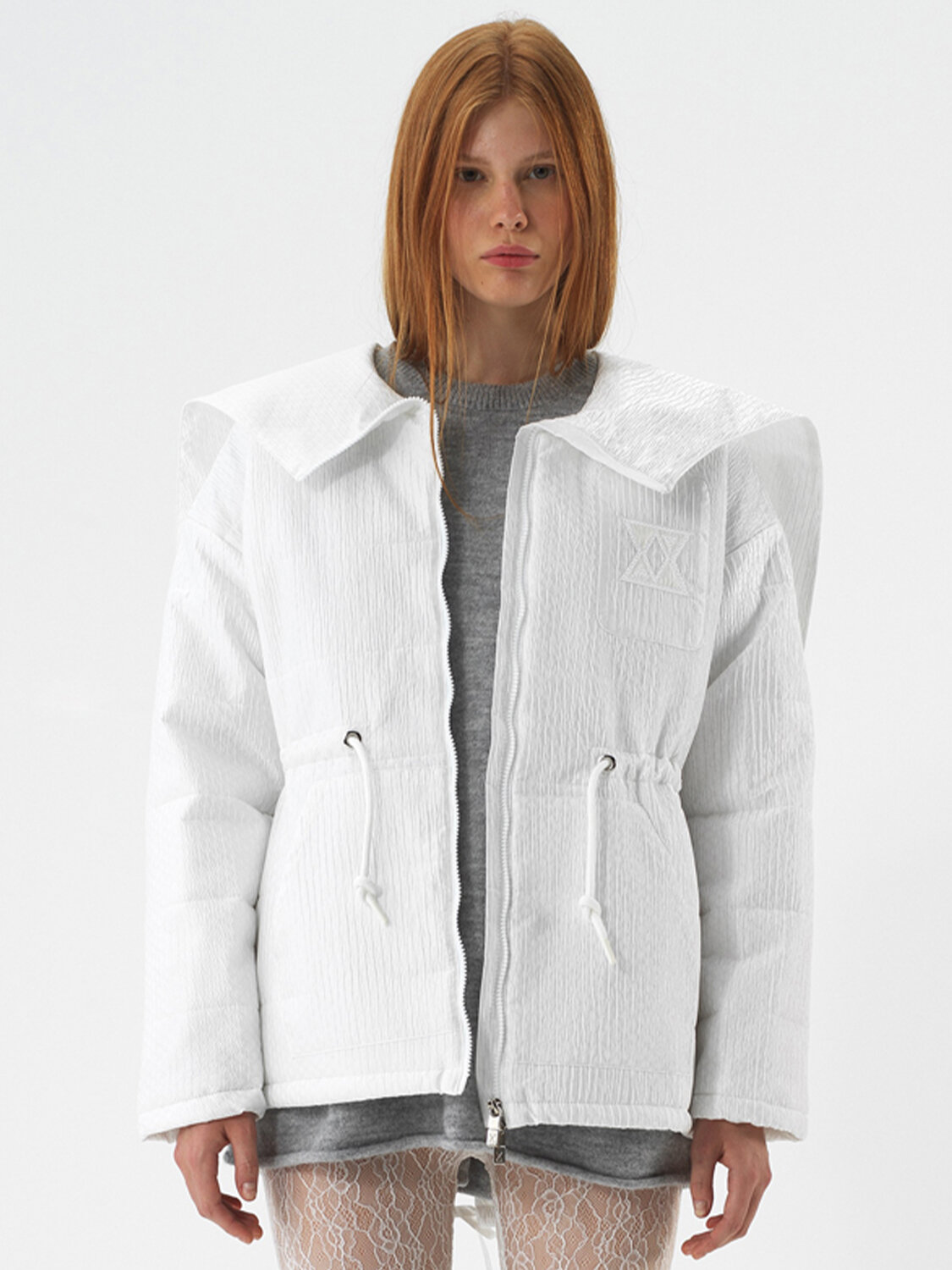 Beyaz Formunu Koruyan Oversize Mont - Xint