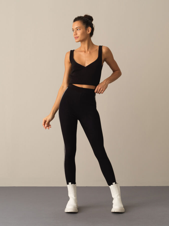 Siyah Esnek Dokulu Yüksek Bel Slim Fit Triko Tayt - Xint