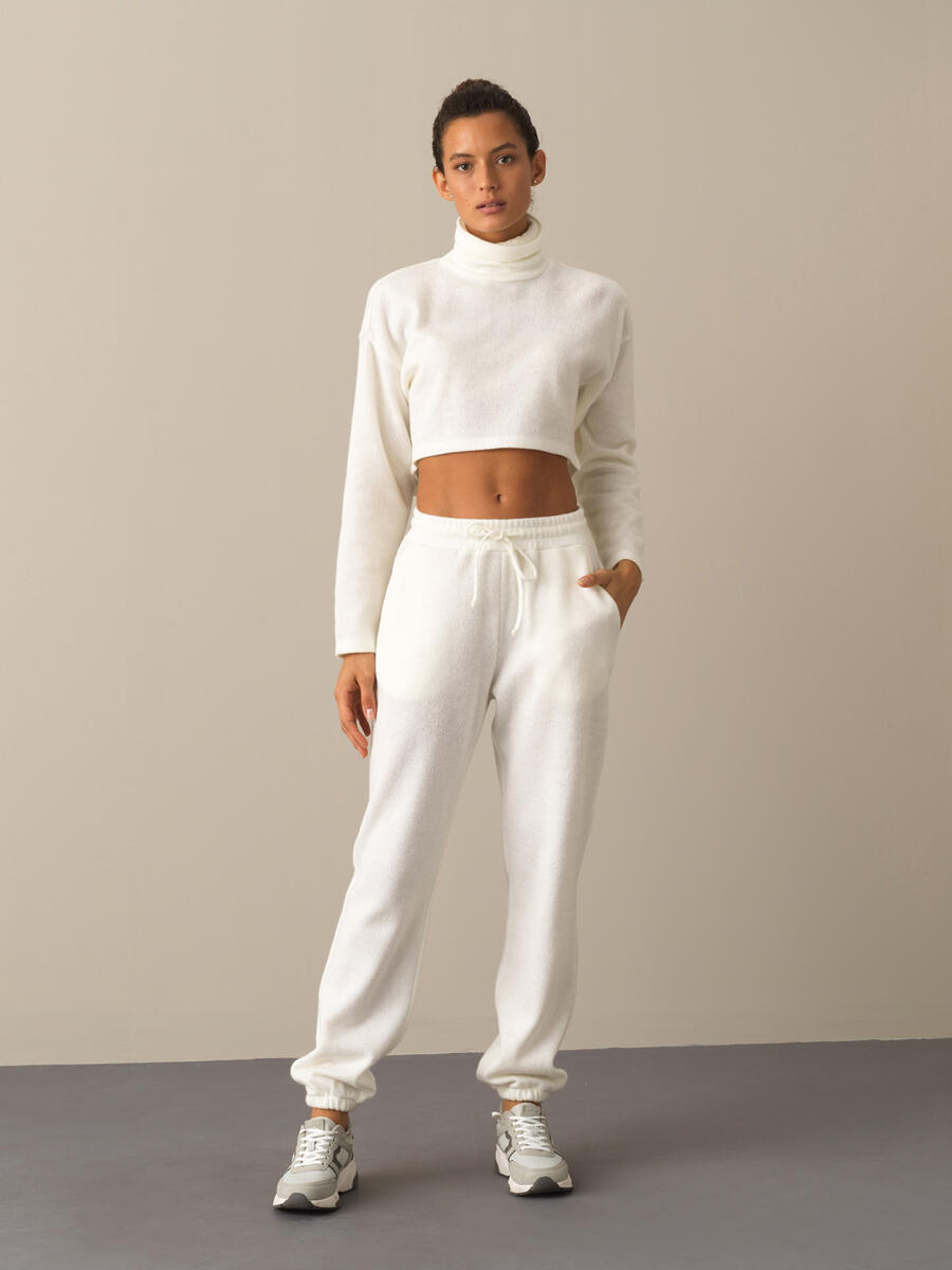 Beyaz Yumuşak Dokulu Oversize Crop - 2