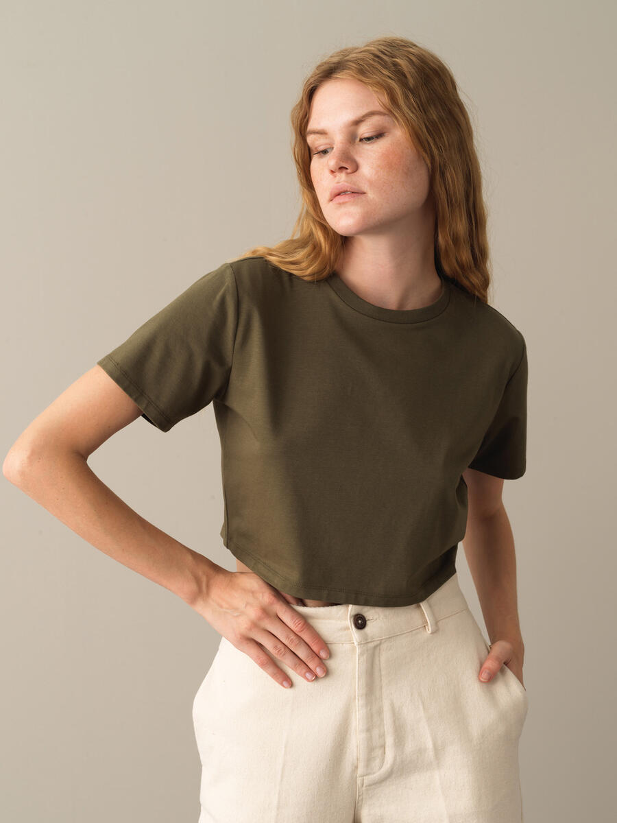 Haki Modal Dokulu Regular Fit Crop