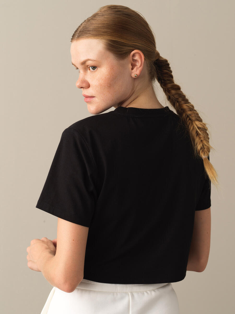 Siyah Modal Dokulu Regular Fit Crop - 3