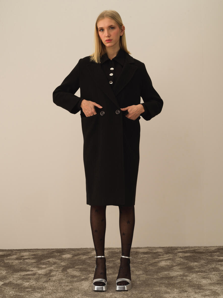 Buttoned Oversized Coat