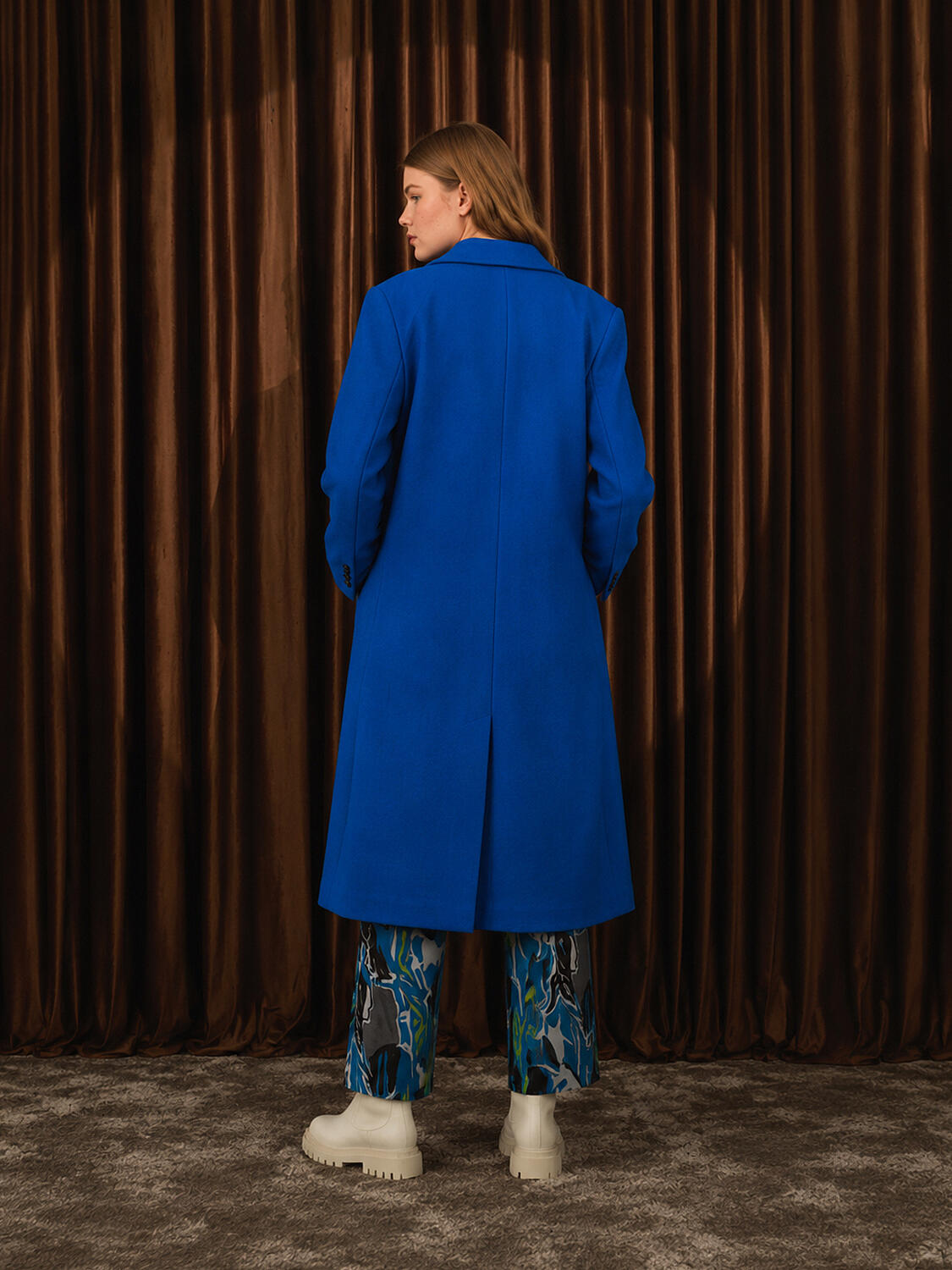 Buttoned Oversized Coat - 3
