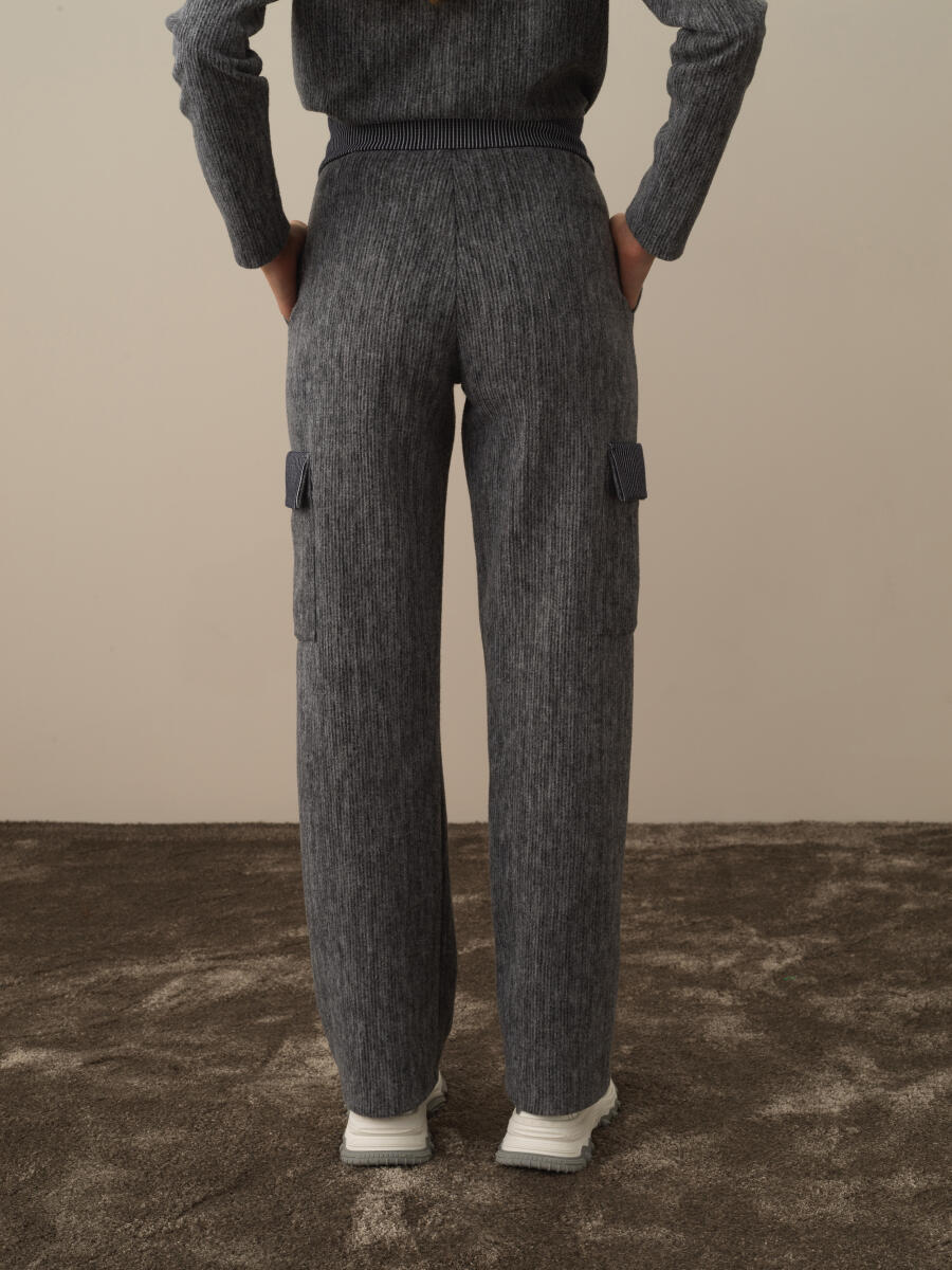 Cotton Oversized Cargo Pants - 4