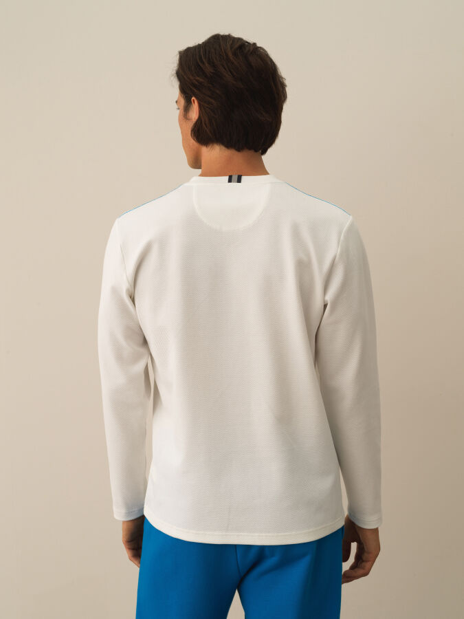 Cotton Regular Fit Embroidered T-Shirt - Xint