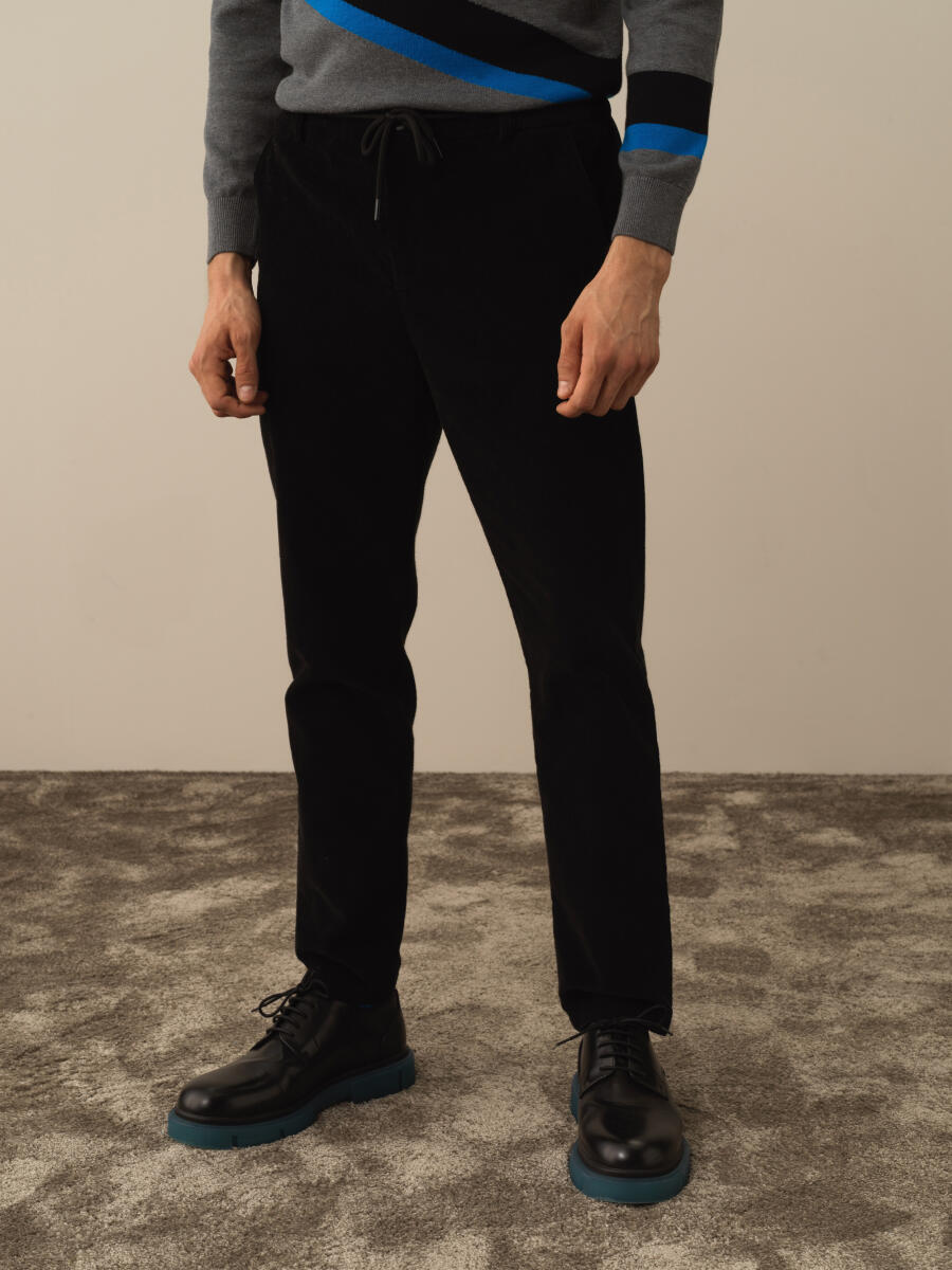 Cotton Regular Fit Velvet Jogger Pants