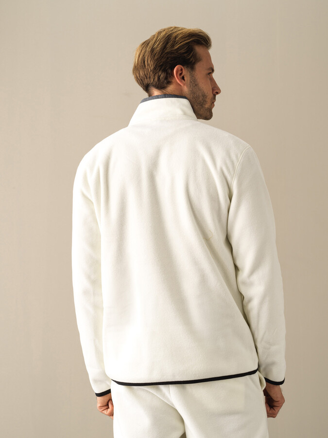 Beyaz Formunu Koruyan Regular Fit Polar Sweatshirt - Xint