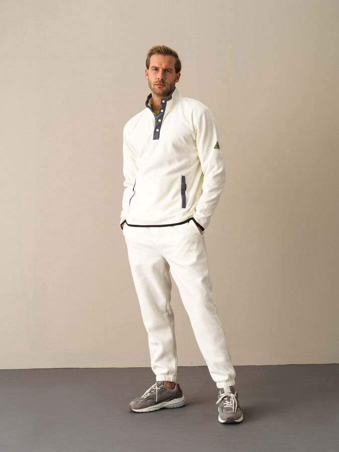 Beyaz Formunu Koruyan Regular Fit Polar Sweatshirt - Xint