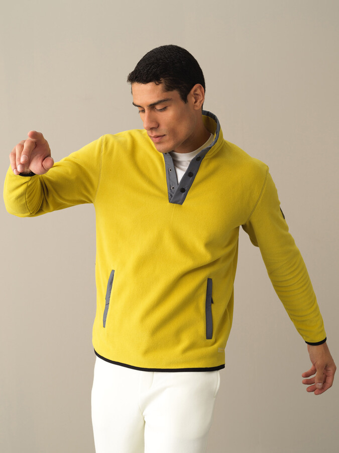 Sarı Formunu Koruyan Regular Fit Polar Sweatshirt - Xint