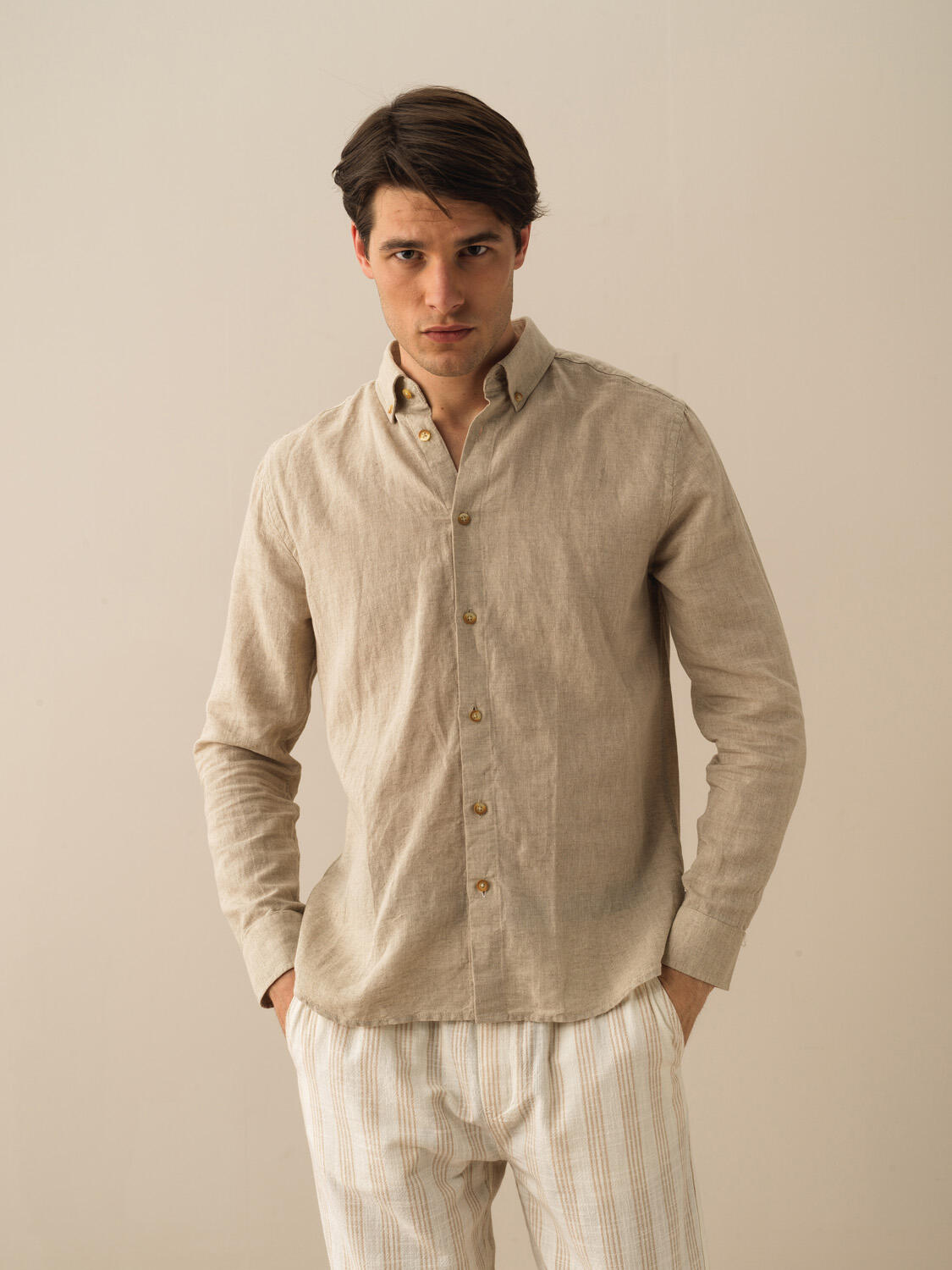 Taş Rengi %100 Keten Regular Fit Gömlek