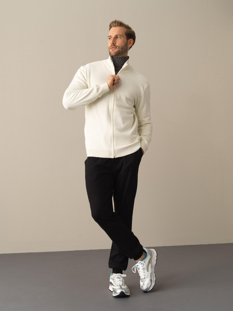 Ekru Pamuk Dokulu Fermuarlı Hırka - 2