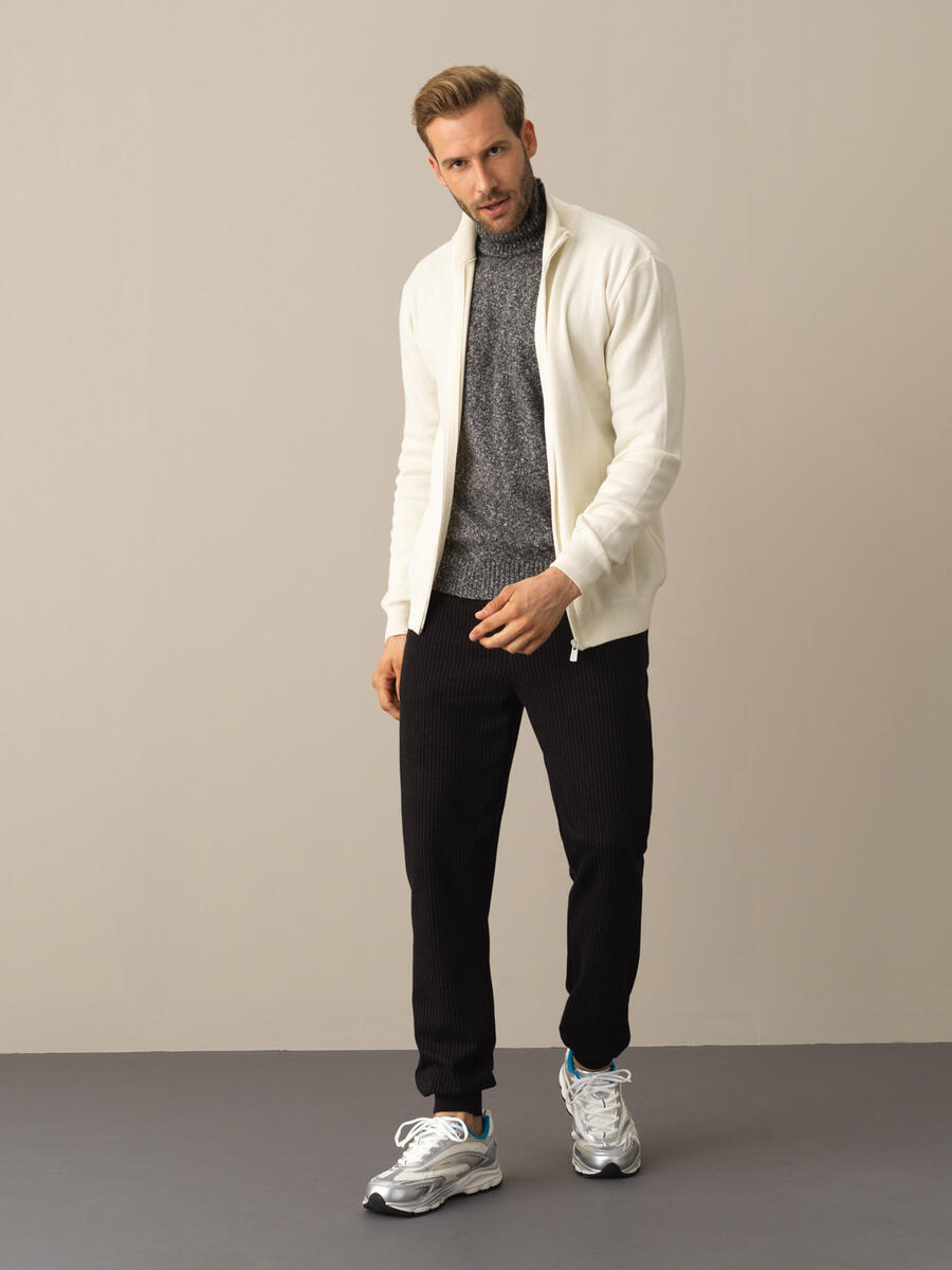 Ekru Pamuk Dokulu Fermuarlı Hırka - 3