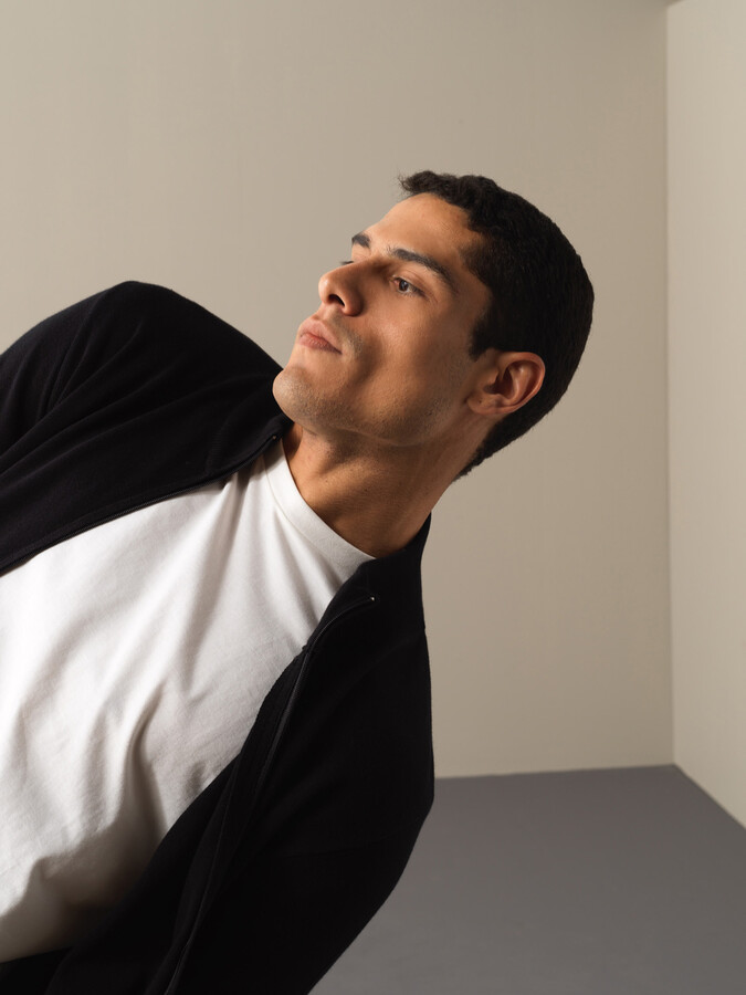 Siyah Pamuk Dokulu Fermuarlı Hırka - Xint