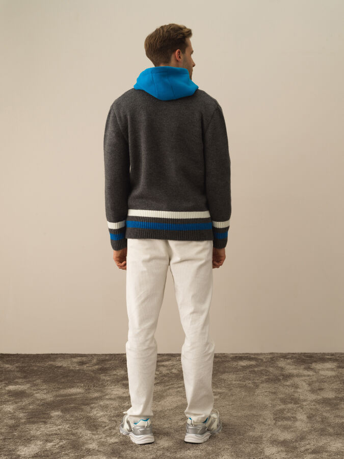 Gri Regular Fit V Yaka Hırka - 4