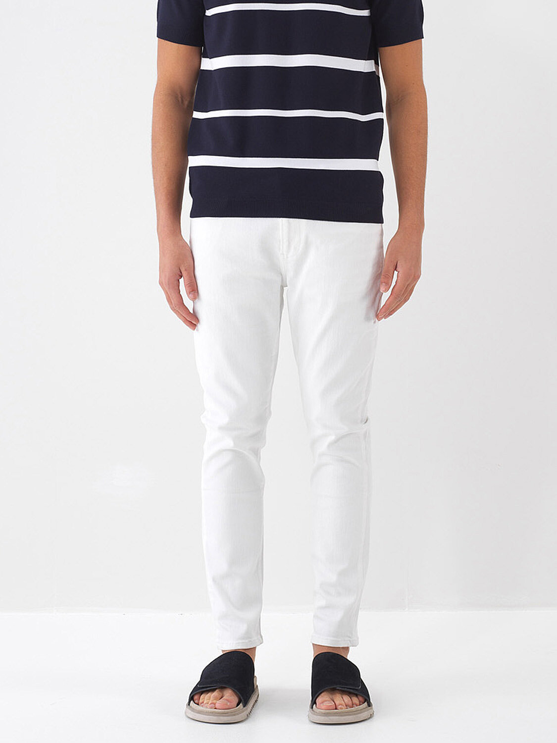 Beyaz Pamuk Dokulu Slim Fit Jean