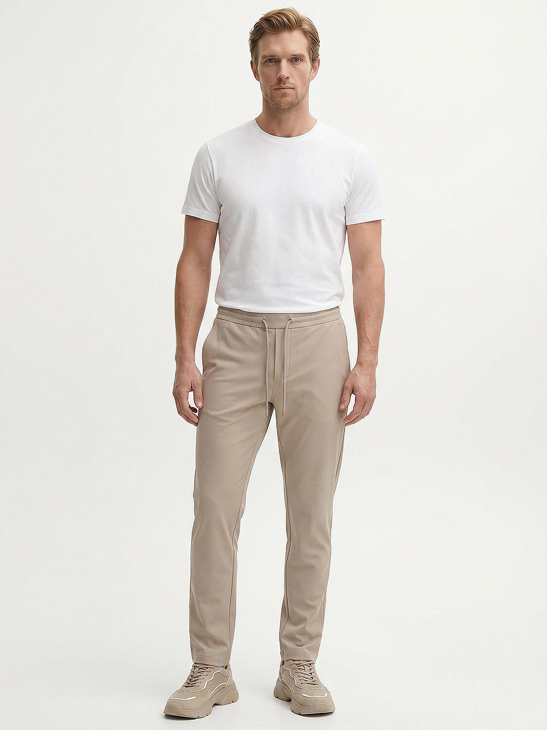 Bej Formunu Koruyan Slim Fit Jogger - 2