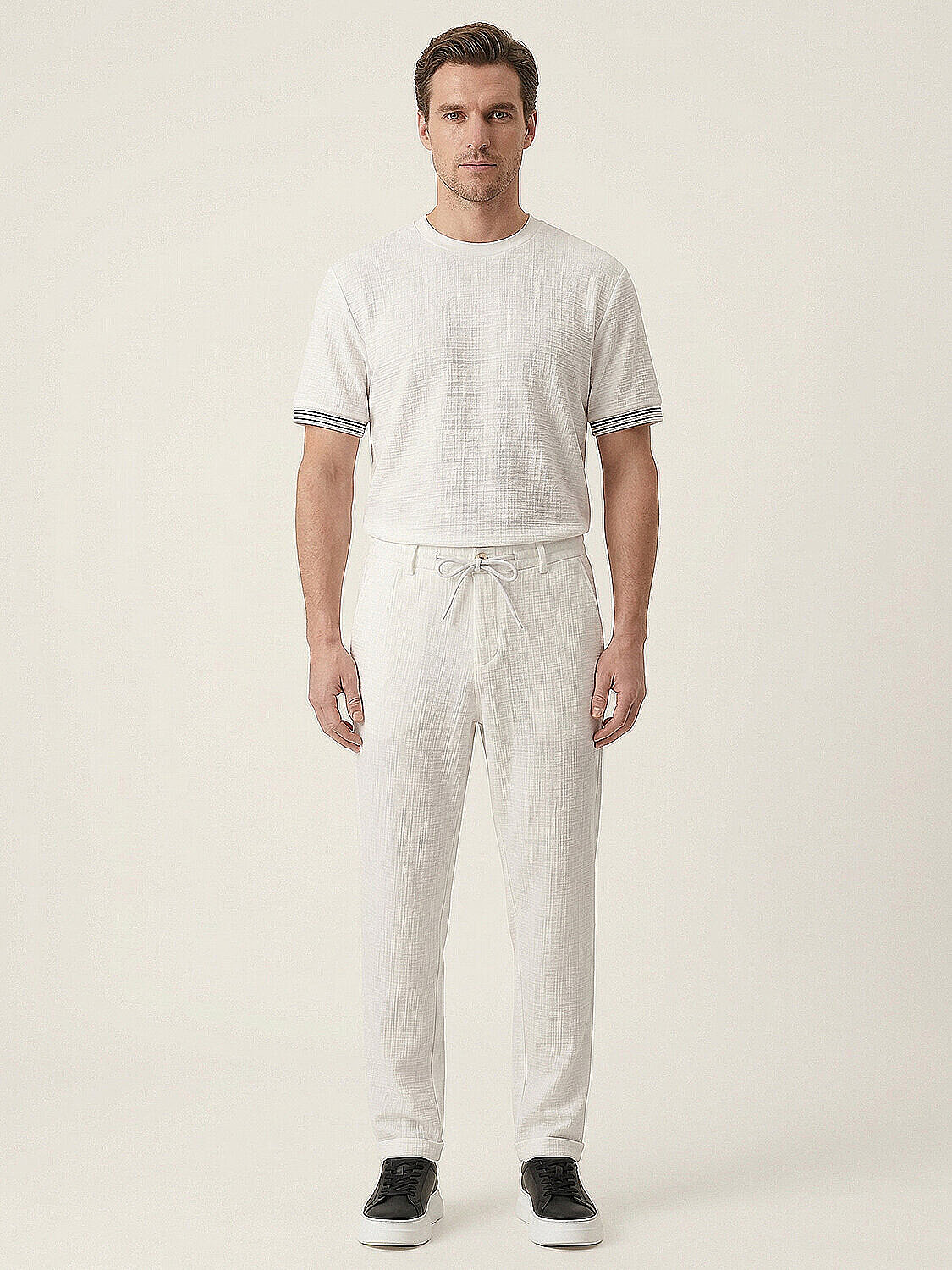 Beyaz Pamuk Dokulu Regular Fit Jogger (2)