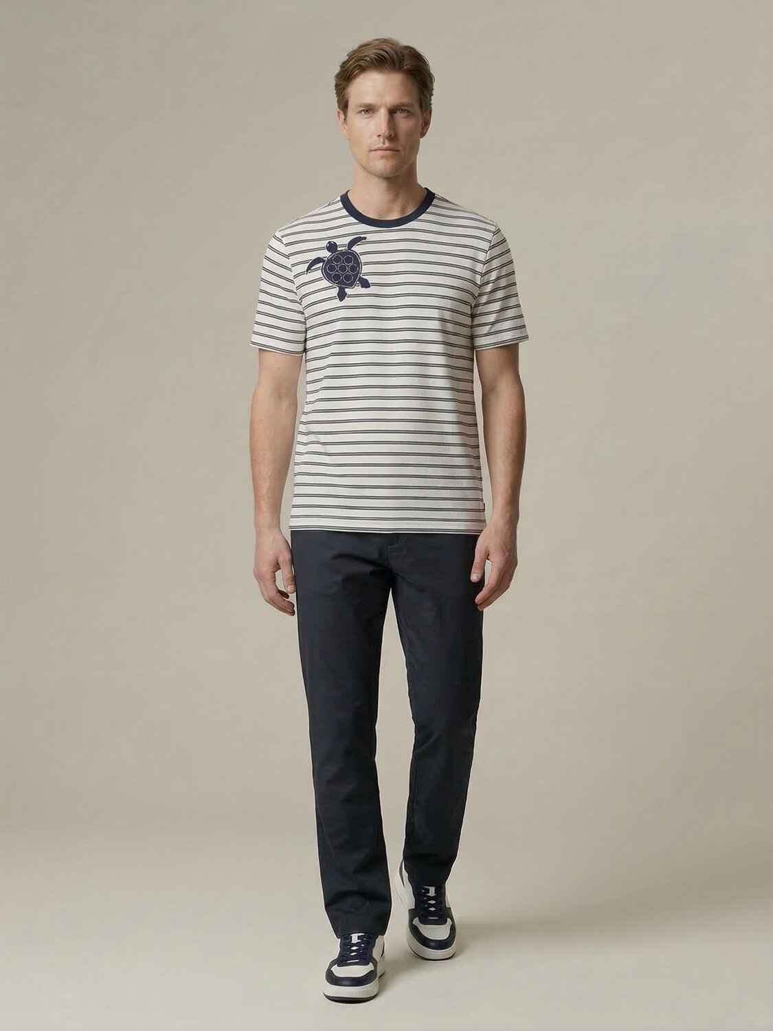 Lacivert Formunu Koruyan Regular Fit Jogger (1)