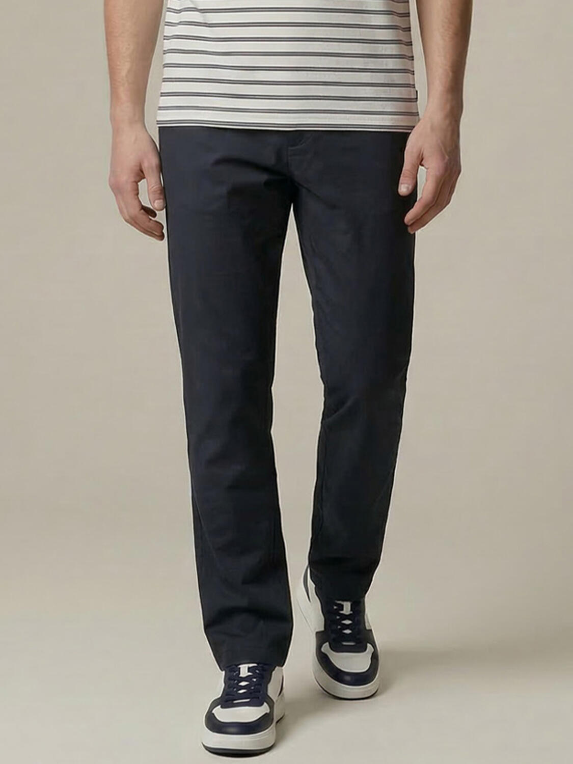 Lacivert Formunu Koruyan Regular Fit Jogger - 1