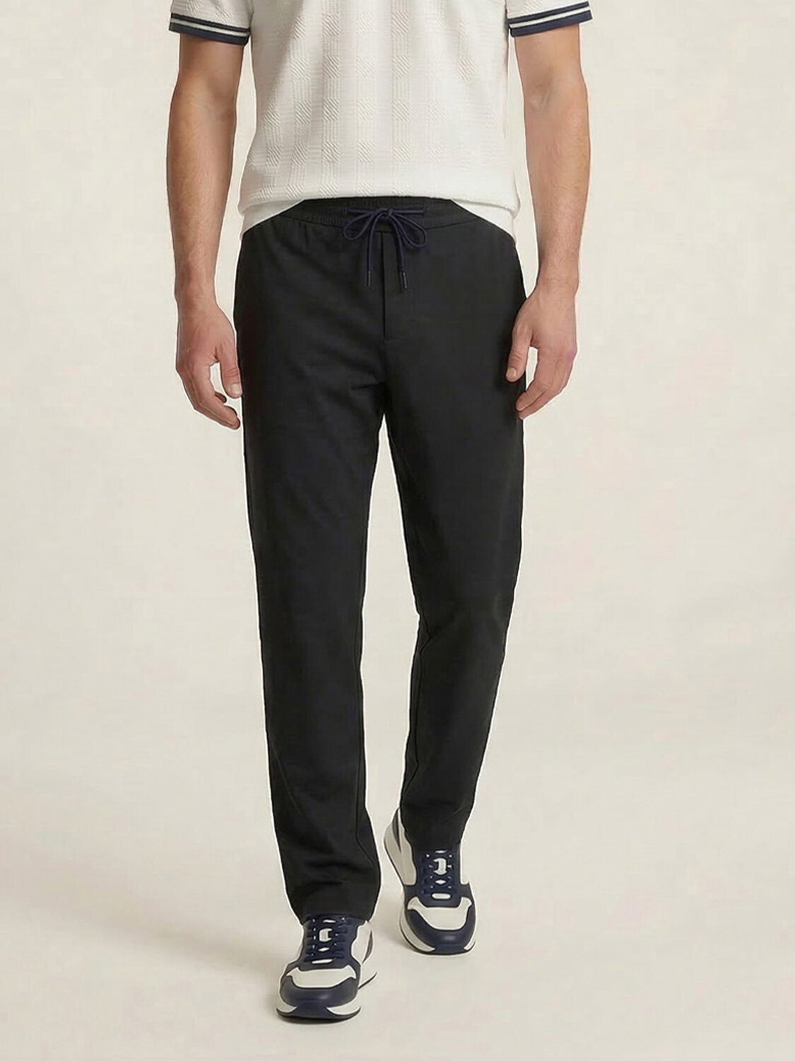 Lacivert Formunu Koruyan Slim Fit Jogger