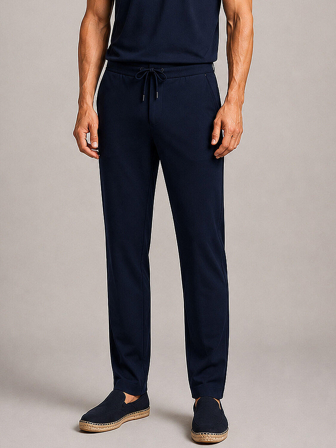Lacivert Formunu Koruyan Slim Fit Jogger (1)