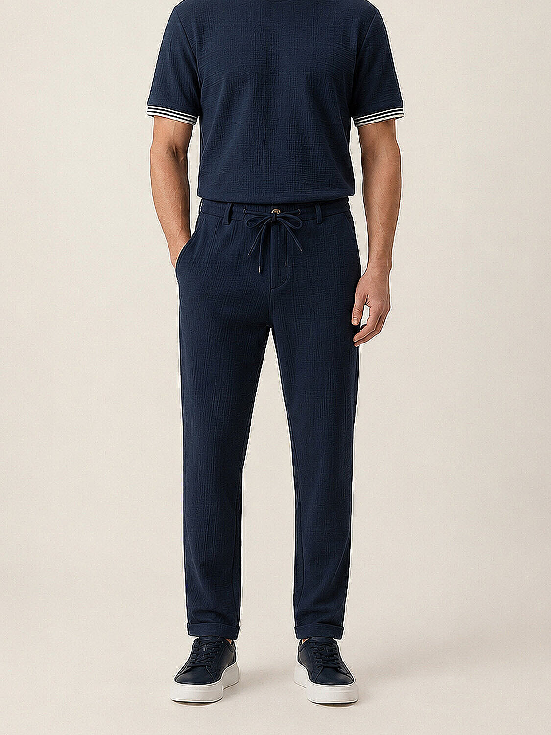 Lacivert Pamuk Dokulu Regular Fit Jogger (1)