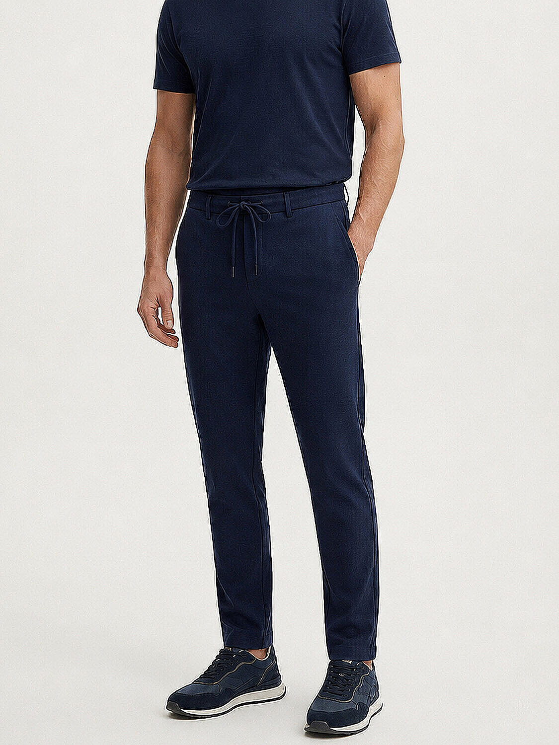 Lacivert Pamuk Dokulu Slim Fit Jogger (1)