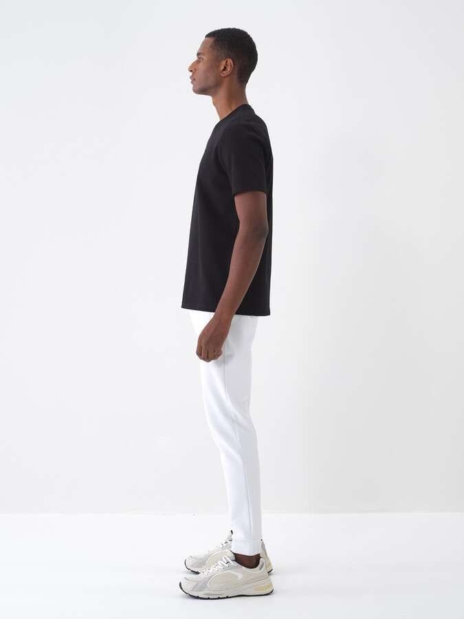 Beyaz Pamuk Dokulu Regular Fit Jogger - 4