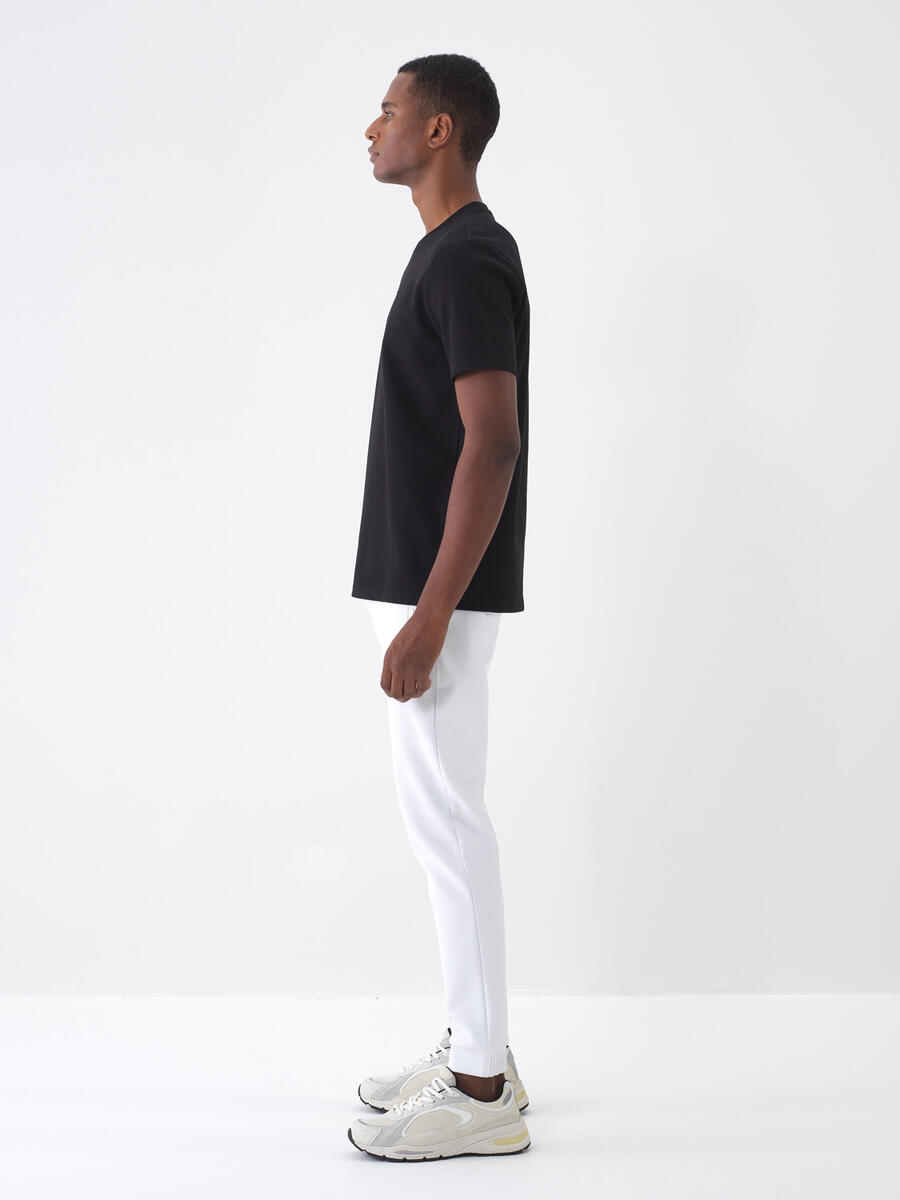 Beyaz Pamuk Dokulu Regular Fit Jogger - 4