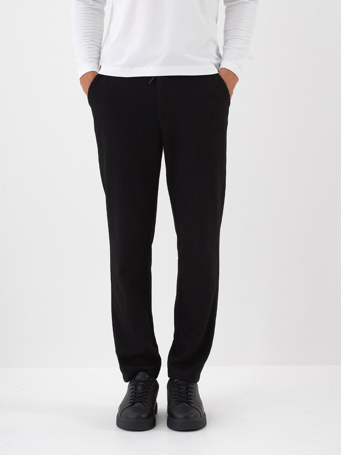 Siyah Esnek Dokulu Regular Fit Jogger Pantolon - 1