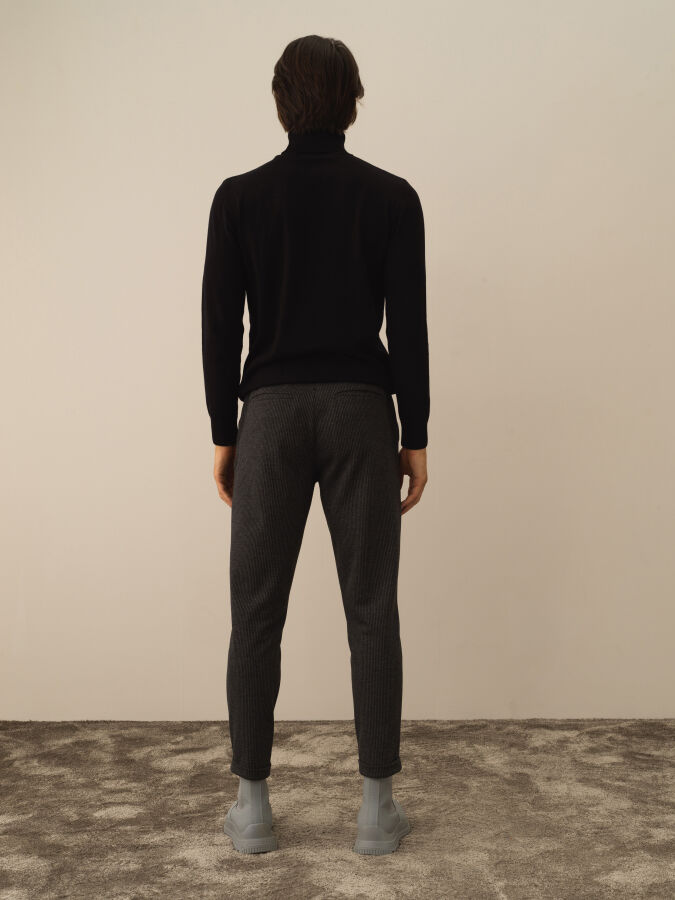 Siyah Pamuk Dokulu Slim Fit Jogger Pantolon - Xint
