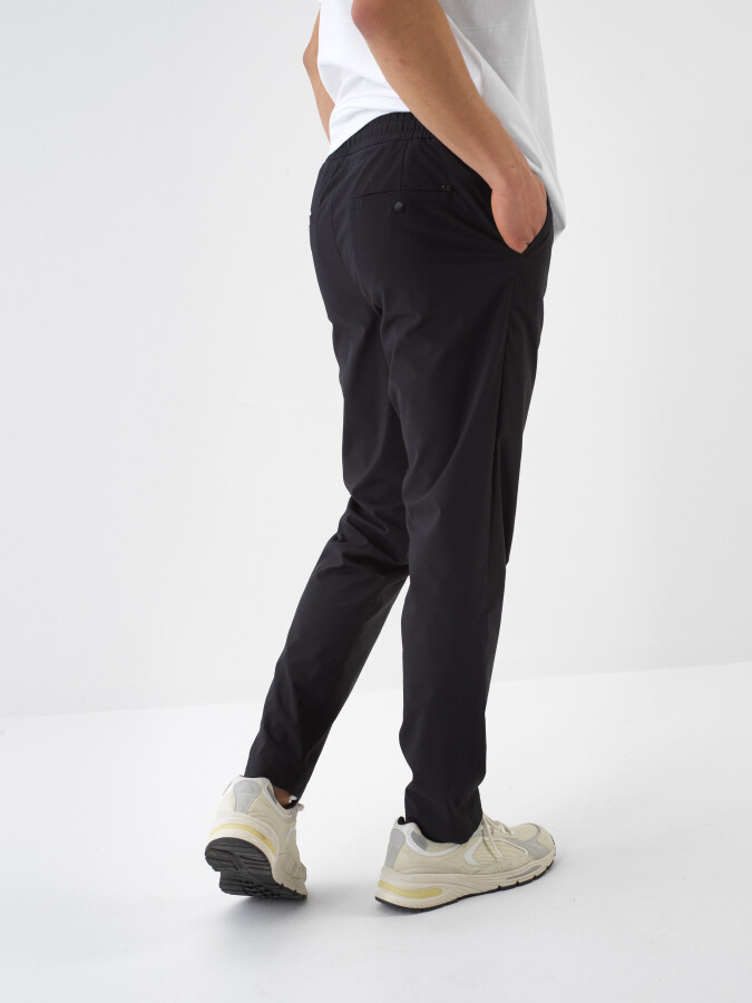 Siyah Pamuk Dokulu Slim Fit Jogger - 4