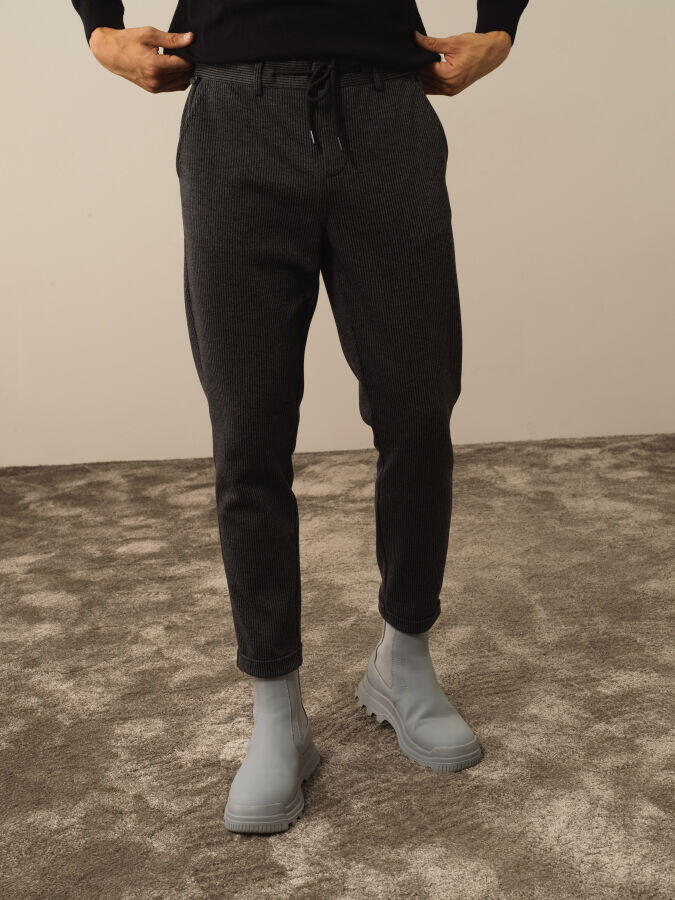 Xint Toptan Siyah Pamuk Dokulu Slim Fit Jogger Pantolon
