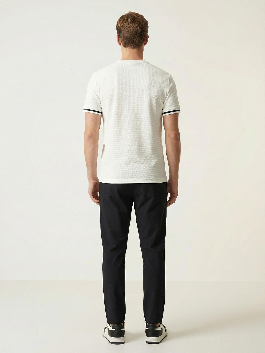 Siyah Formunu Koruyan Regular Fit Jogger - 3