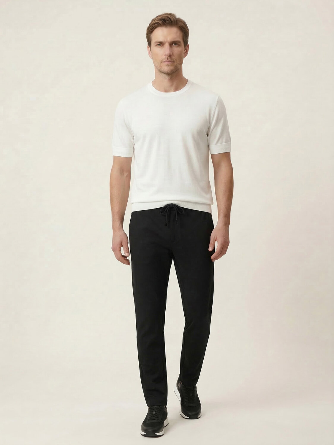 Siyah Formunu Koruyan Slim Fit Jogger (1)