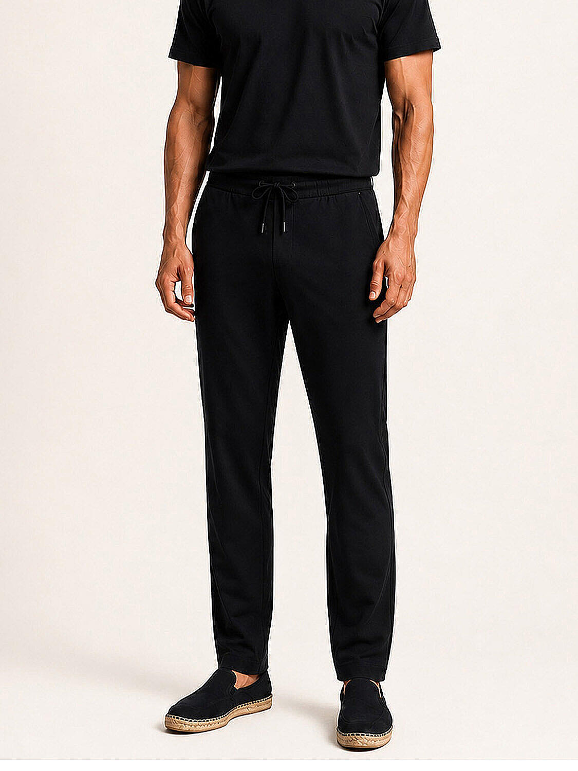 Siyah Formunu Koruyan Slim Fit Jogger (1)