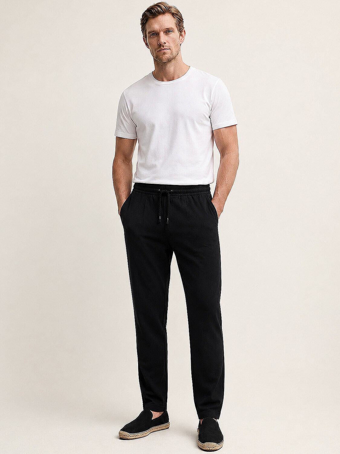 Siyah Pamuk Dokulu Slim Fit Jogger (2)