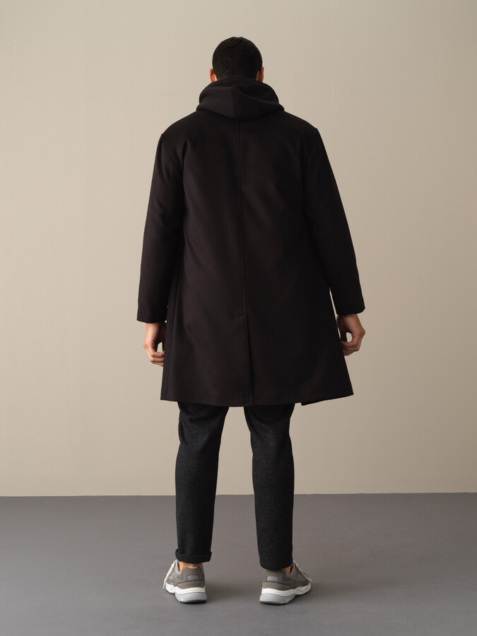 Siyah Esnek Dokulu Oversize Düğmeli Kaban - Xint