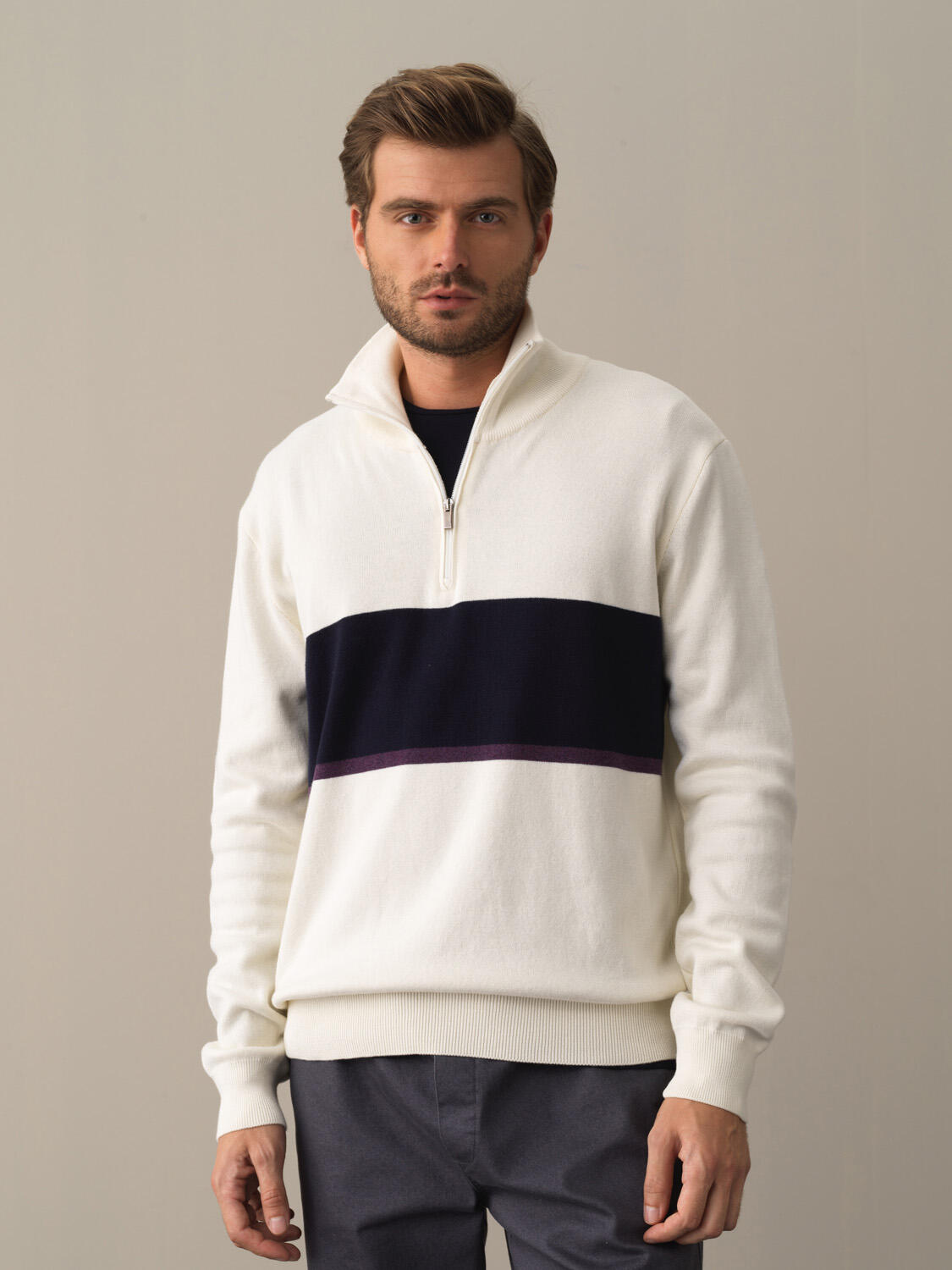 Ekru Pamuk Dokulu Regular Fit Sweatshirt 