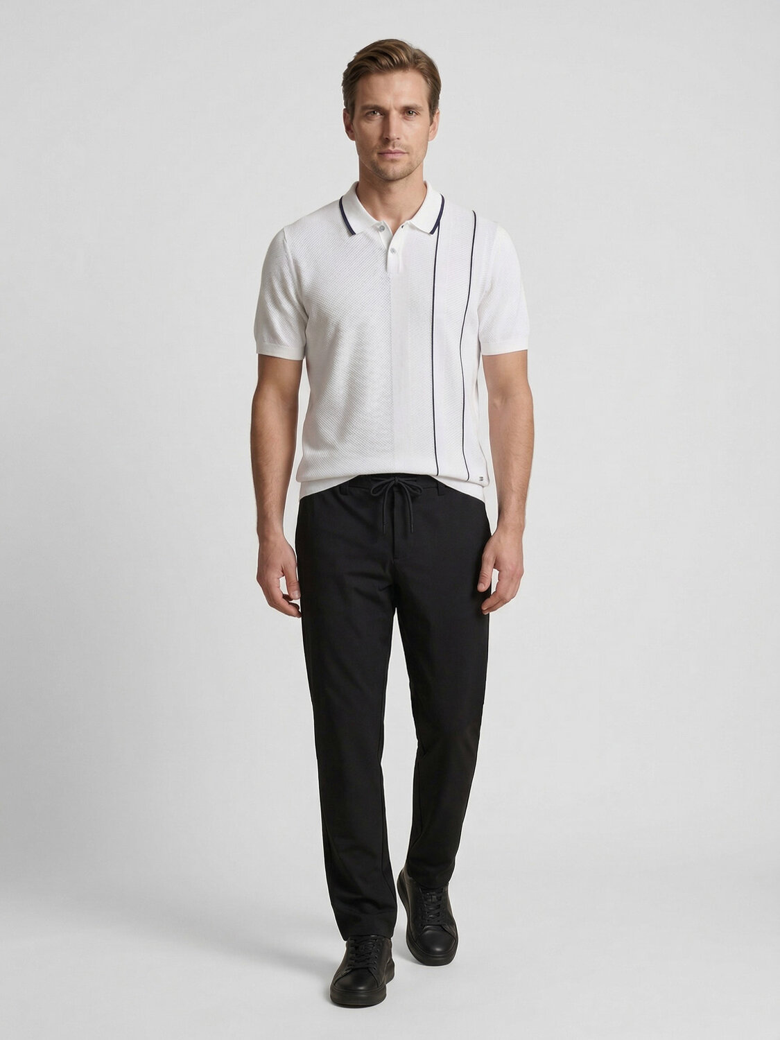 Beyaz Doğal Dökümlü Regular Fit Kazak (1)