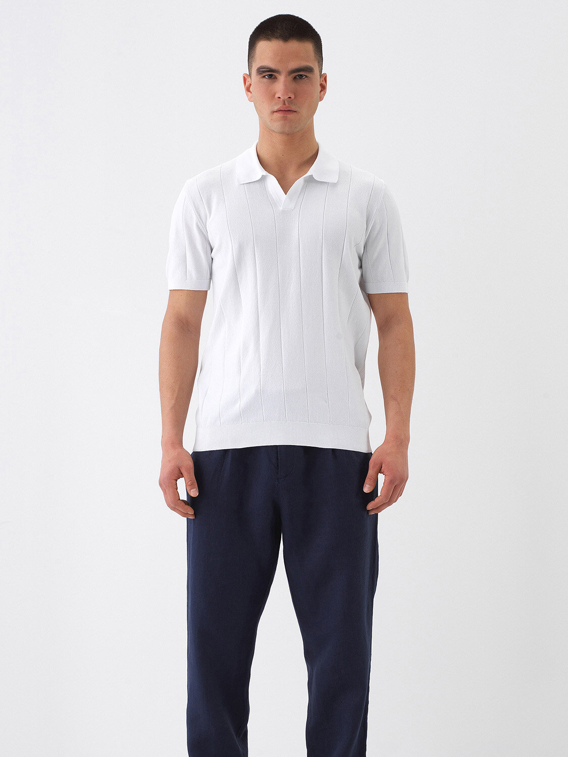 Beyaz Pamuk Dokulu Regular Fit Kazak