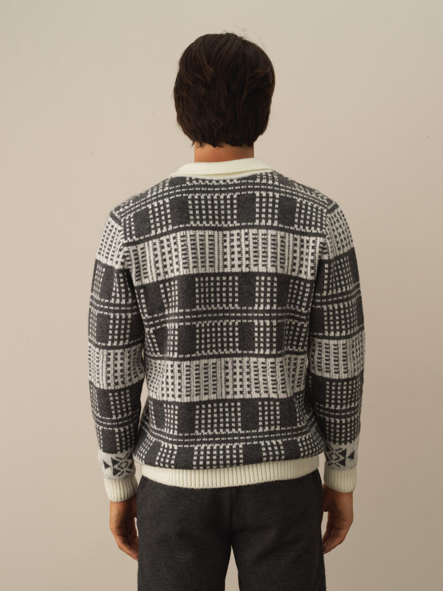 Kırık Beyaz Lüks Pamuk Dokulu Regular Fit Kazak - 4