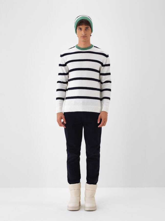 Lacivert Yumuşak Dokulu Regular Fit Kazak - Xint